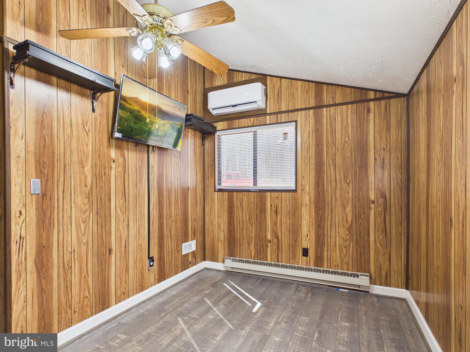 THE WOODS - Residential