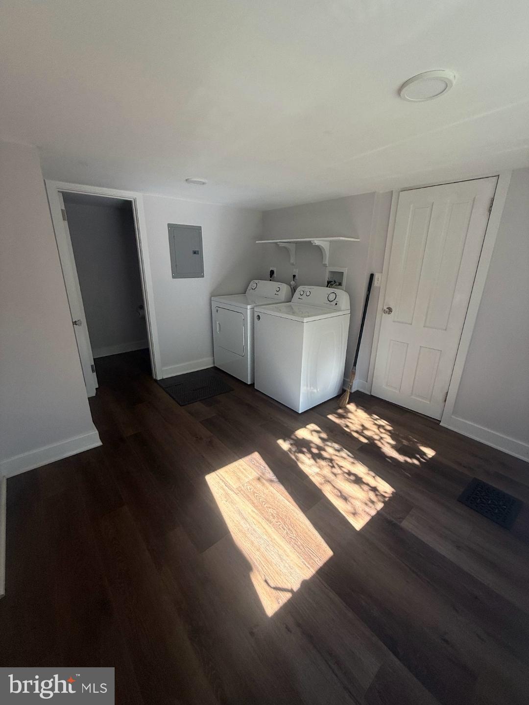 000 - Residential Lease