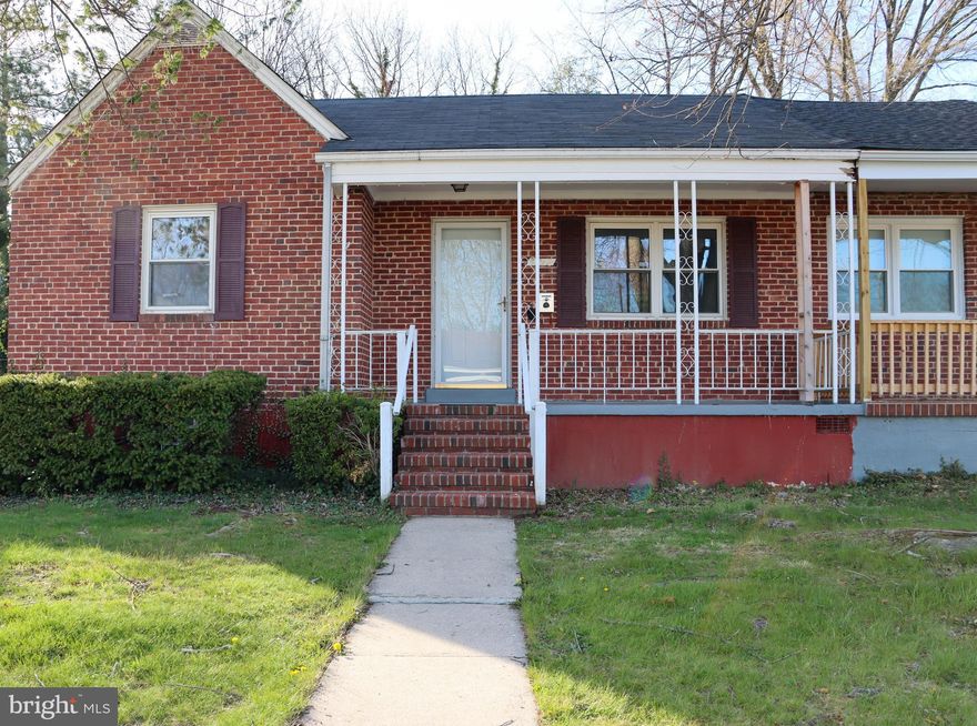 PRICE REDUCED !!Come see this well-kept home on a quiet, tree lined street in Gardnerville! New carpet, spacious bedrooms, a HUGE fenced rear yard ready for Summer BBQ! Two bedrooms on main level plus a bonus room in basement. Show and sell this updated home, hard to find in this area. 
Roof installed in 2015
Central Air installed in March 2021
Seller will not make any repairs - Sold AS IS