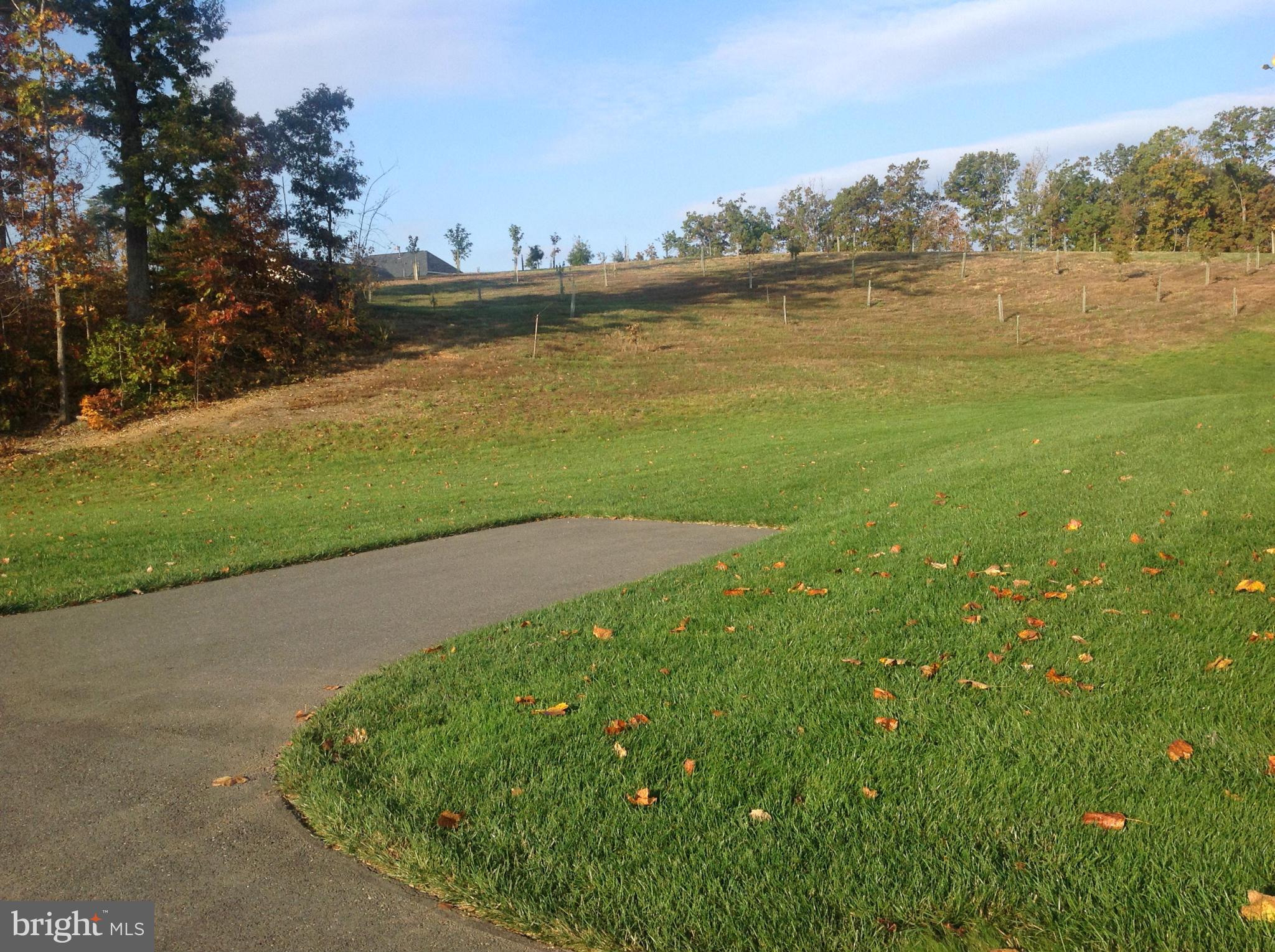 FOUR SEASONS - Residential