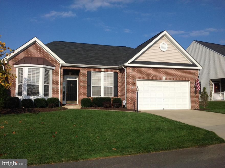 This home has all of the upgrades, well over 100k in builder options. This home has the additional lot next door on a closed street. Upgraded granite, ceiling fans are pre-wired. One of the very few homes off a closed court. Own your part of Four Seasons. Over a half of a acre lot. This home will not last at this price.