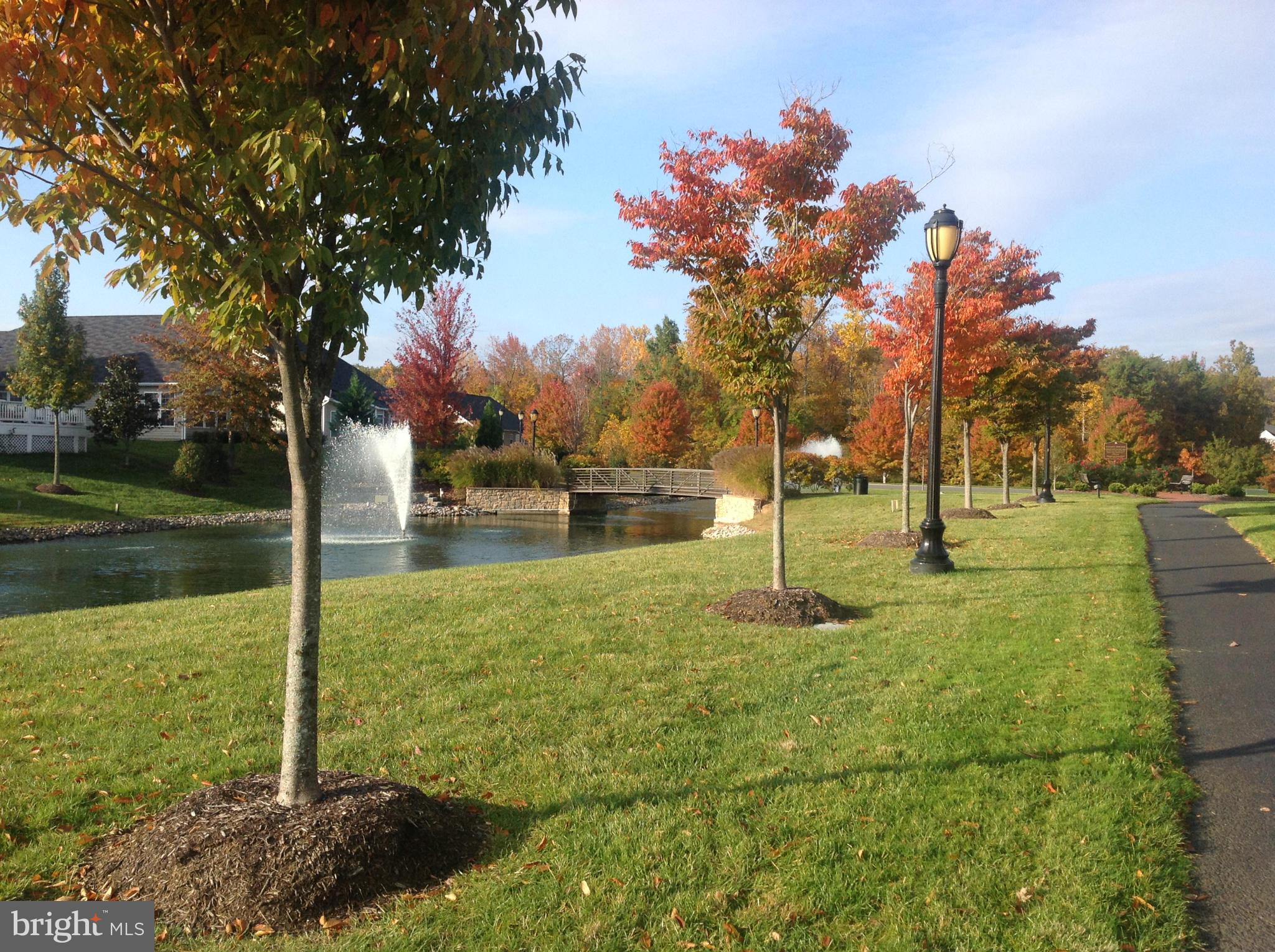 FOUR SEASONS - Residential