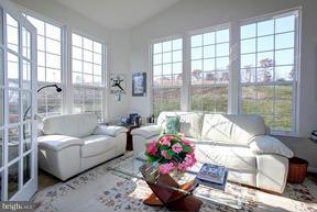 FOUR SEASONS - Residential