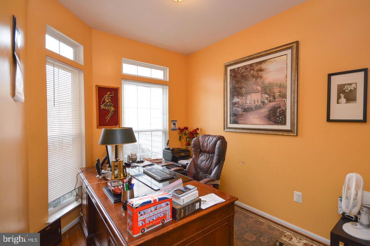 2040 WOODSHADE COURT