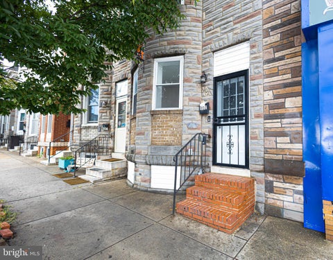 Townhouse For Sale - 102 S Highland Avenue<br/> Baltimore City County, BALTIMORE, MD 21224