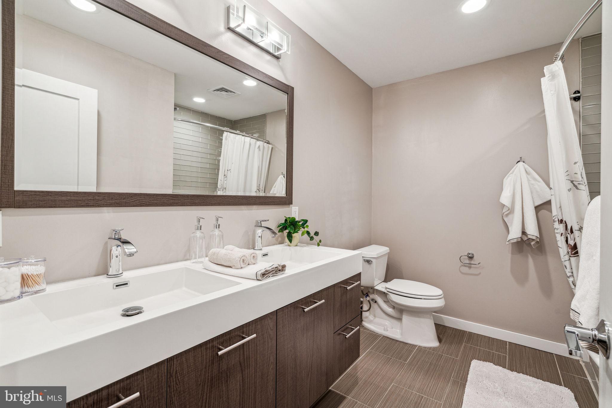 GRADUATE HOSPITAL - Residential