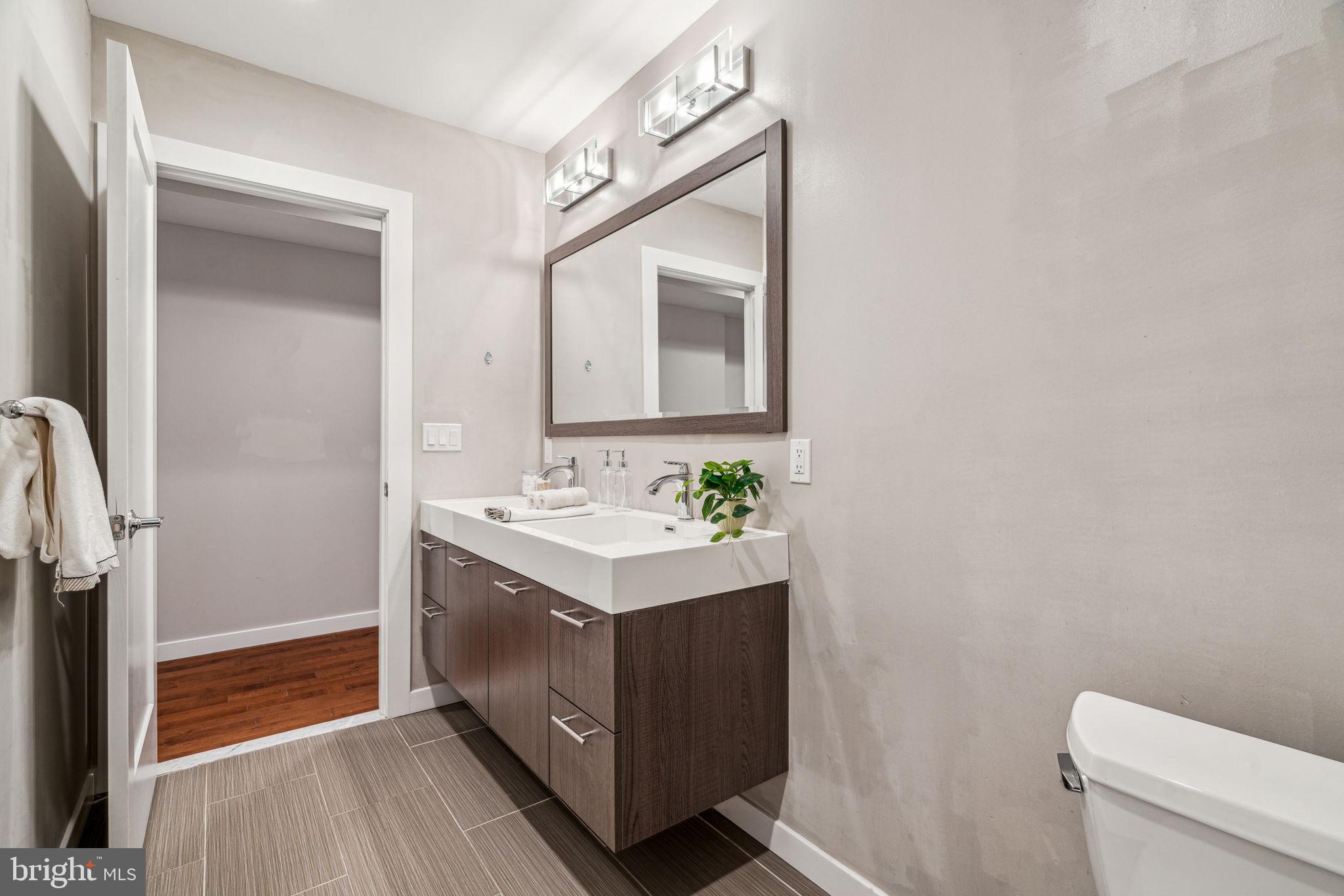 GRADUATE HOSPITAL - Residential