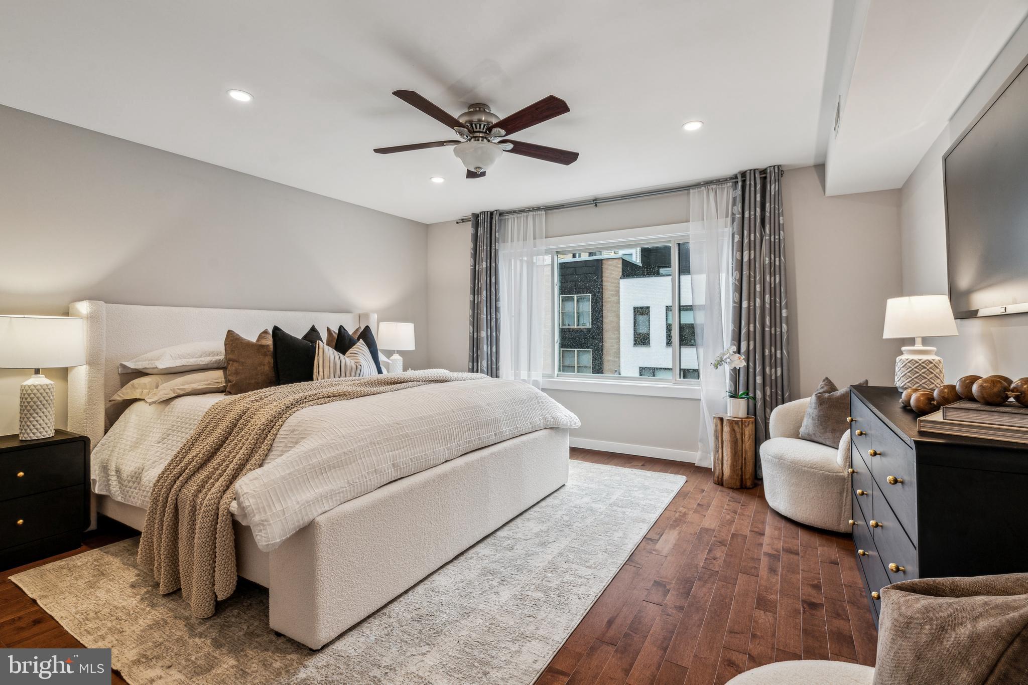 GRADUATE HOSPITAL - Residential