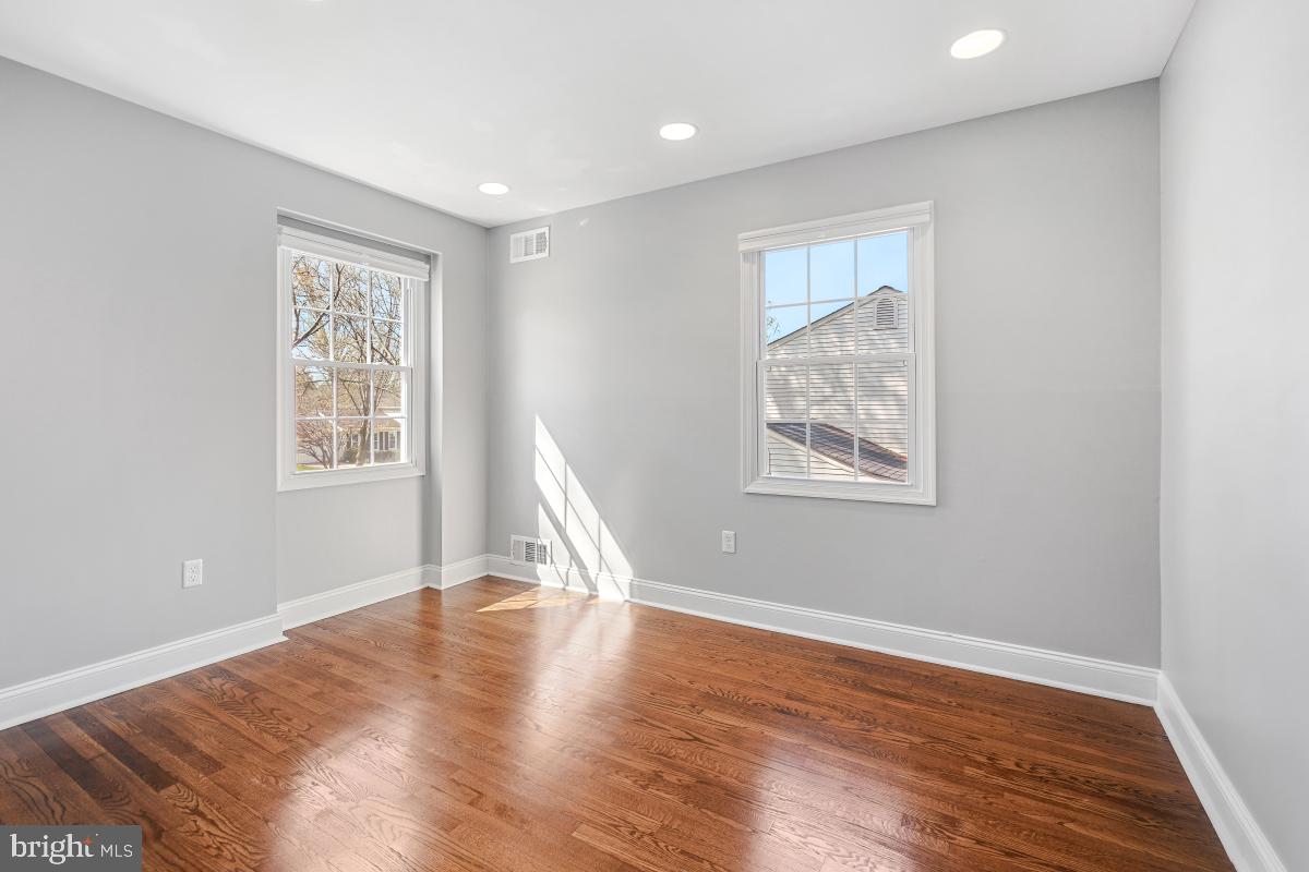 COLLEGE GARDENS - Residential