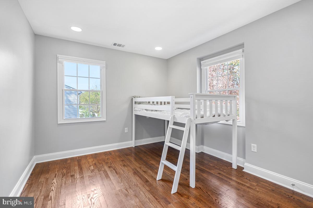 COLLEGE GARDENS - Residential