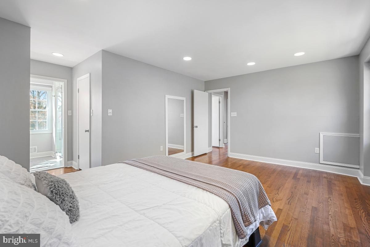 COLLEGE GARDENS - Residential