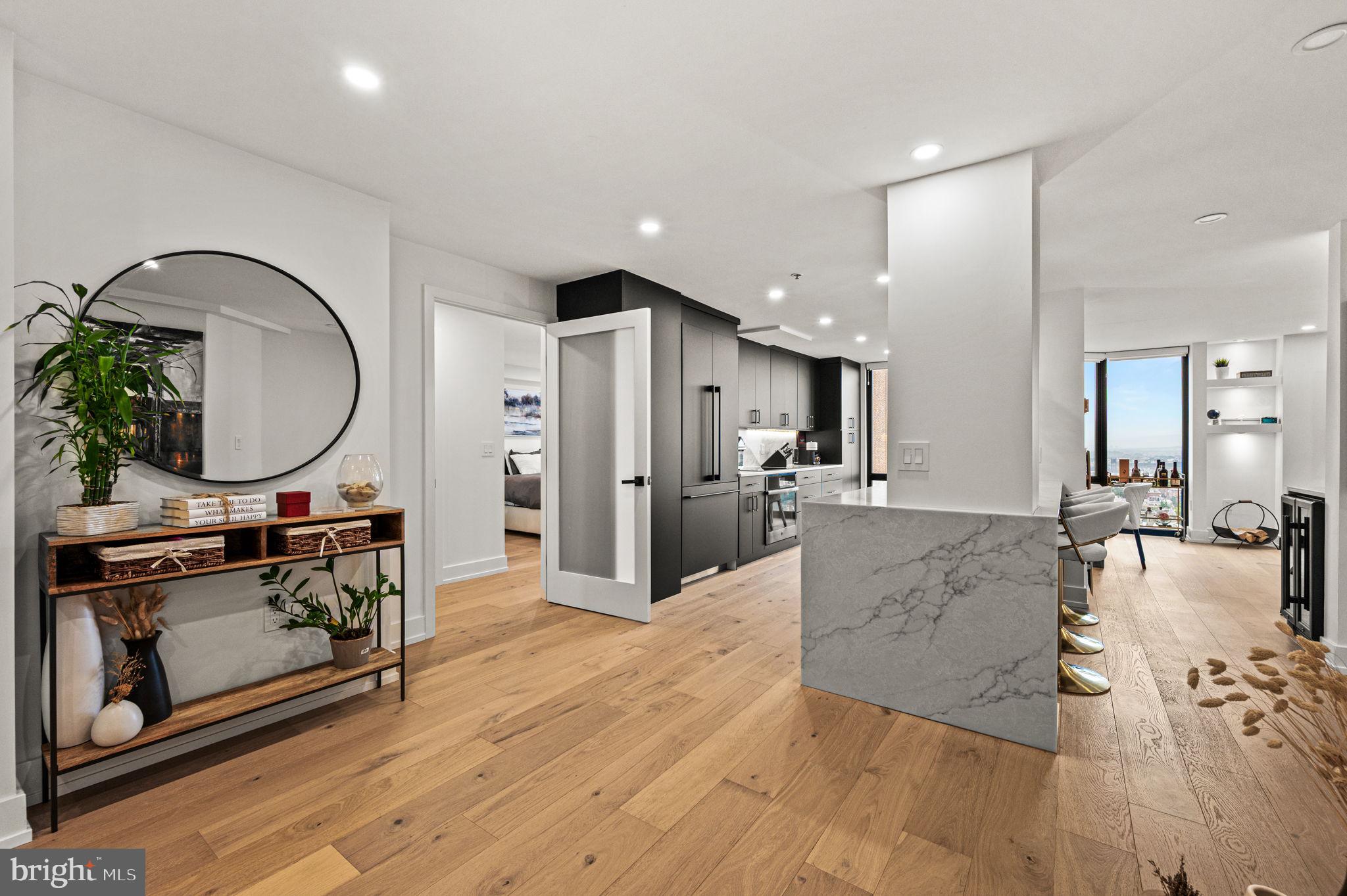 RITTENHOUSE SQUARE - Residential