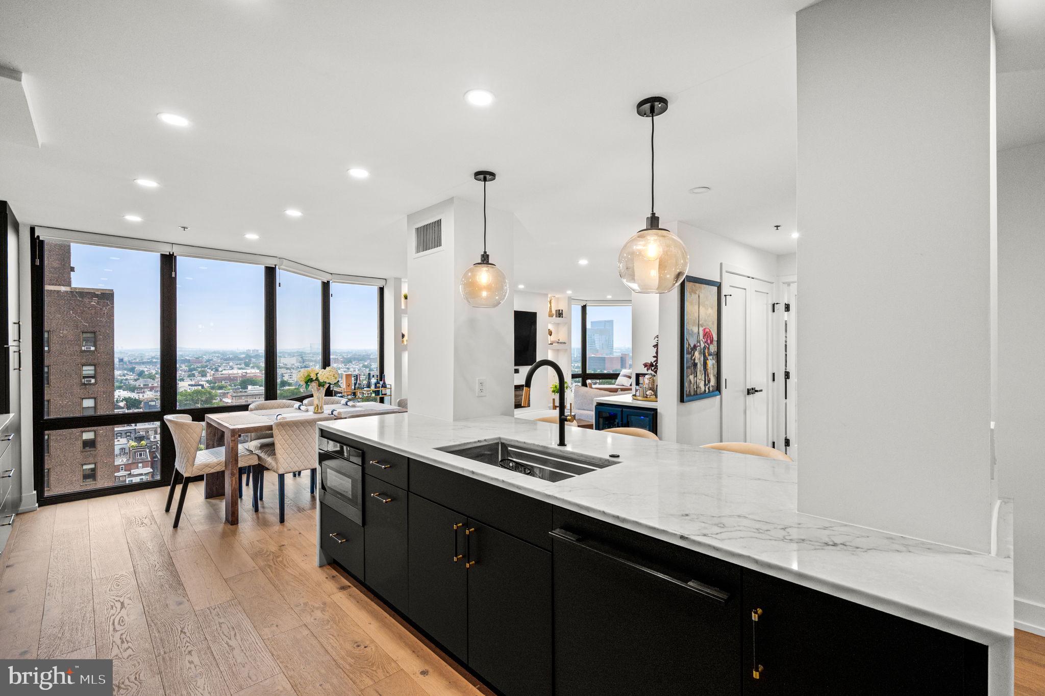 RITTENHOUSE SQUARE - Residential