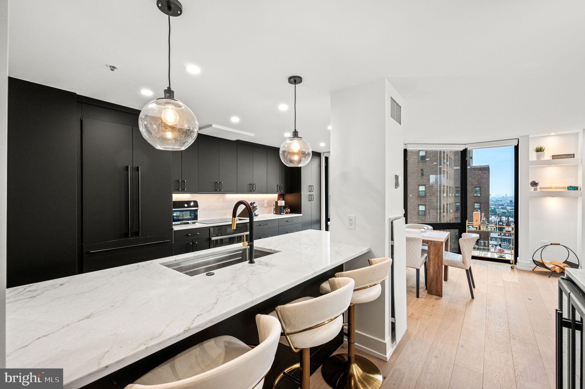 RITTENHOUSE SQUARE - Residential