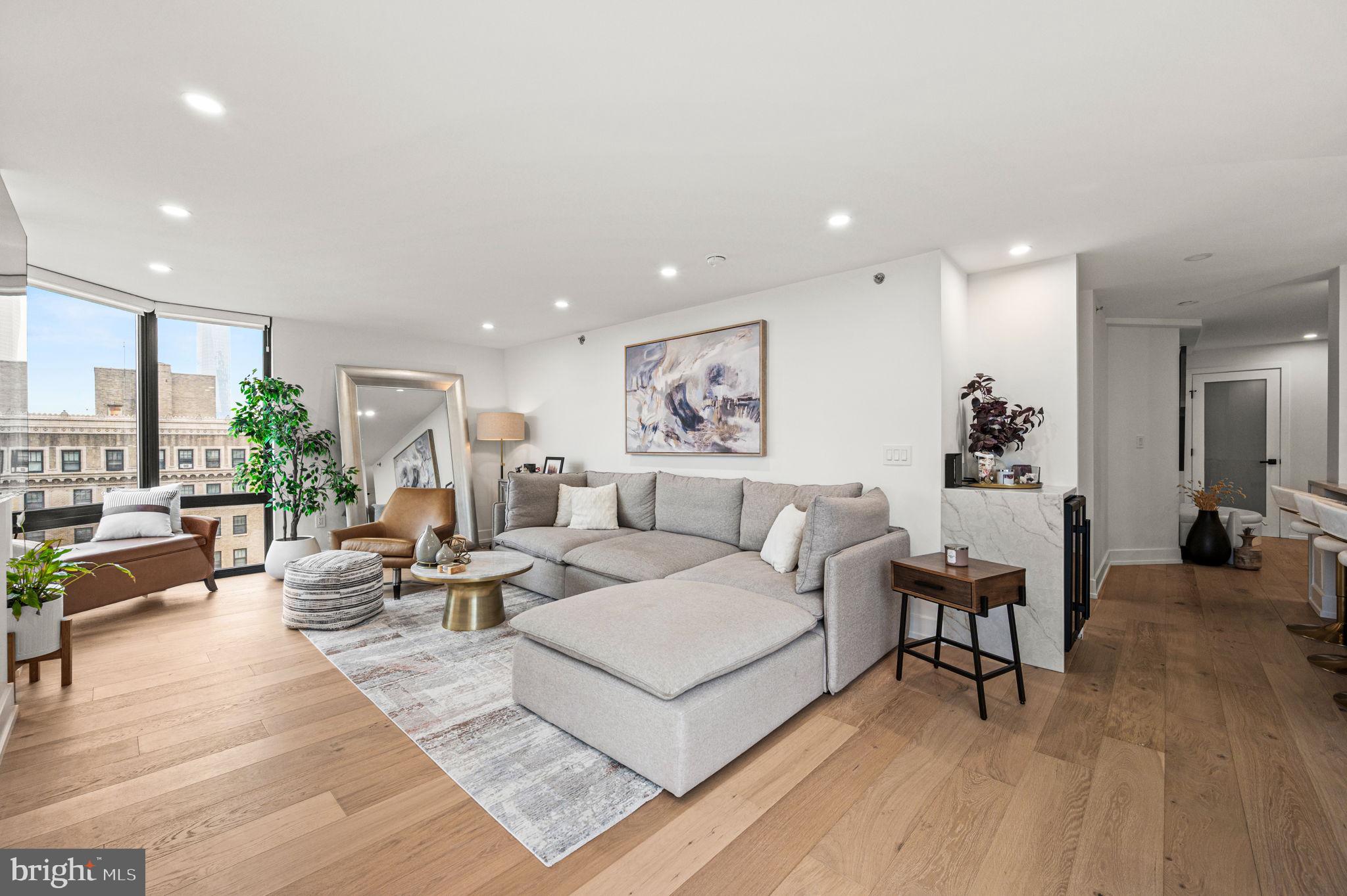 RITTENHOUSE SQUARE - Residential