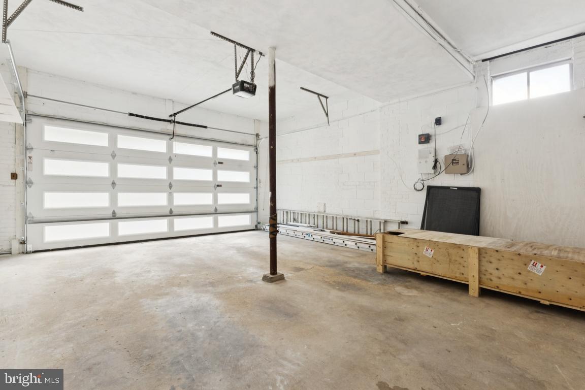 BELLEVUE FOREST - Residential