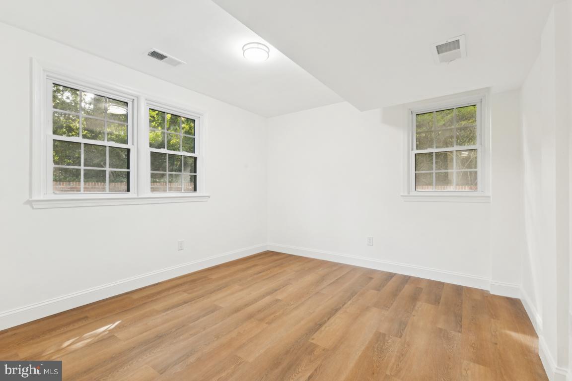 BELLEVUE FOREST - Residential