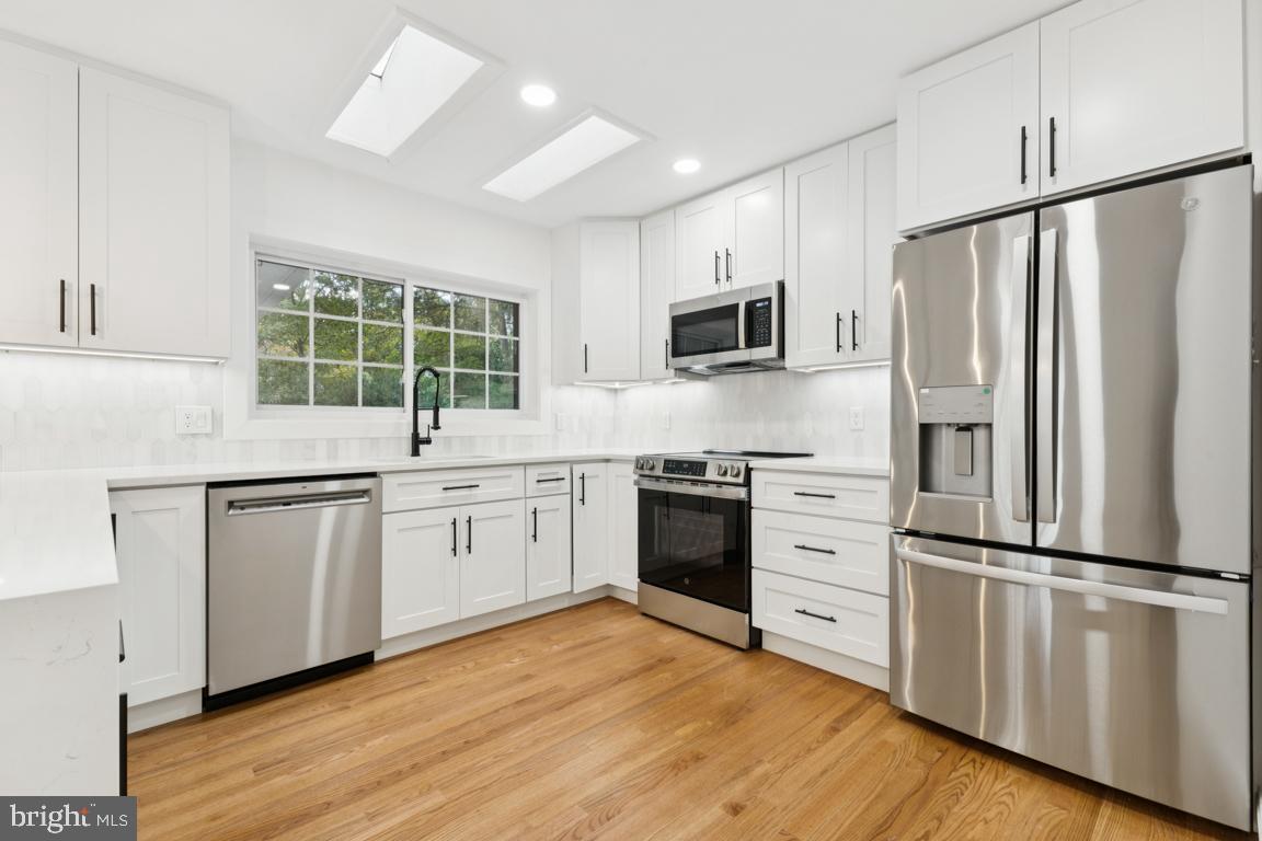 BELLEVUE FOREST - Residential