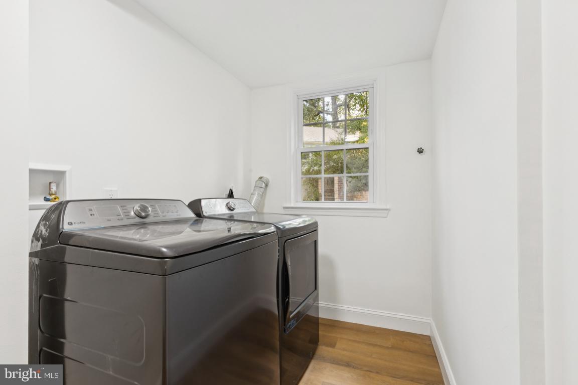 BELLEVUE FOREST - Residential