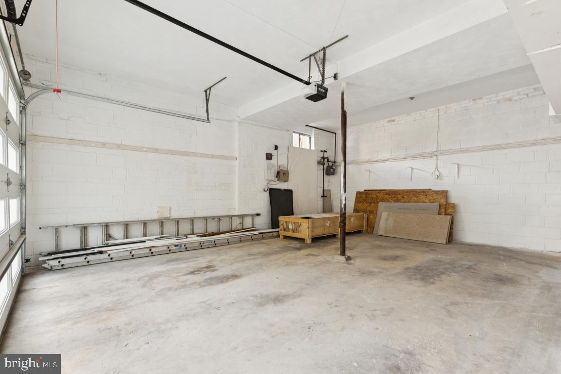 BELLEVUE FOREST - Residential