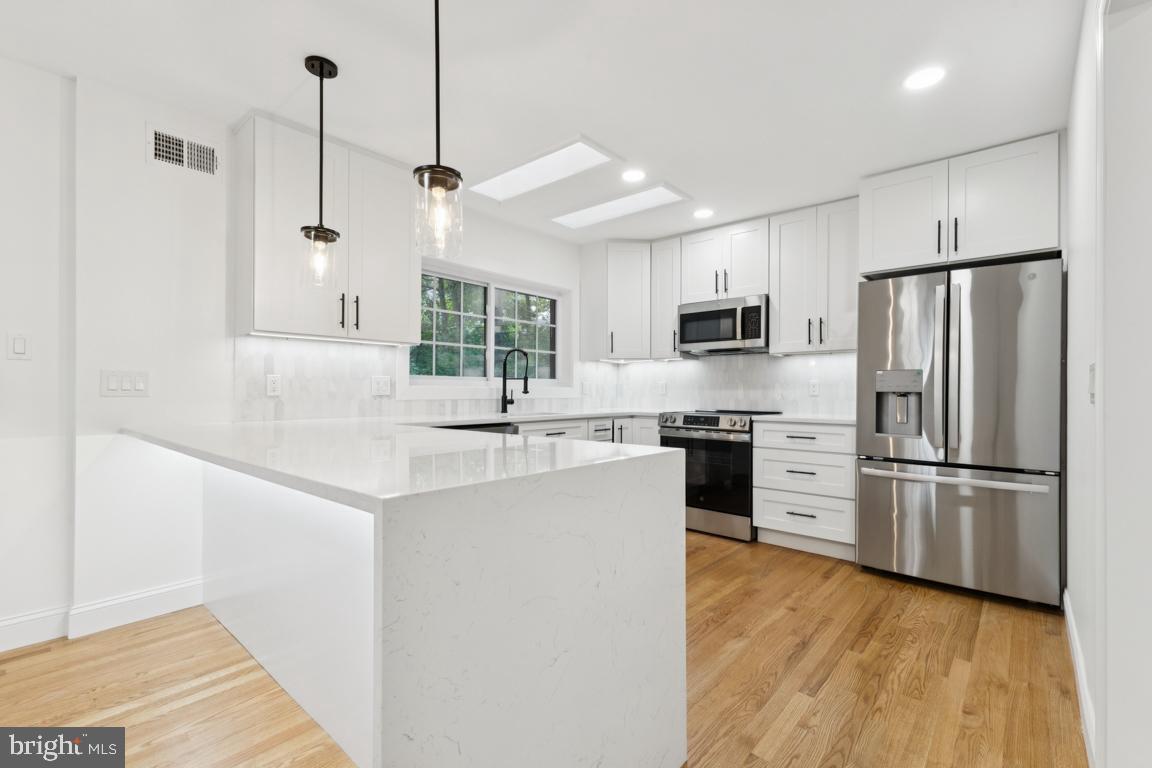 BELLEVUE FOREST - Residential