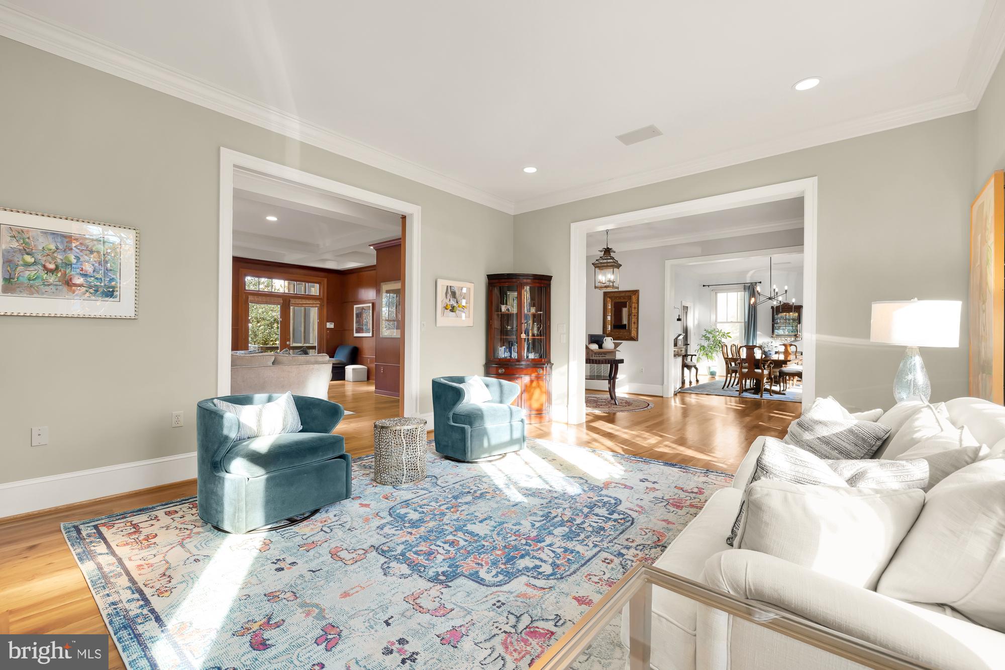 CHEVY CHASE - Residential