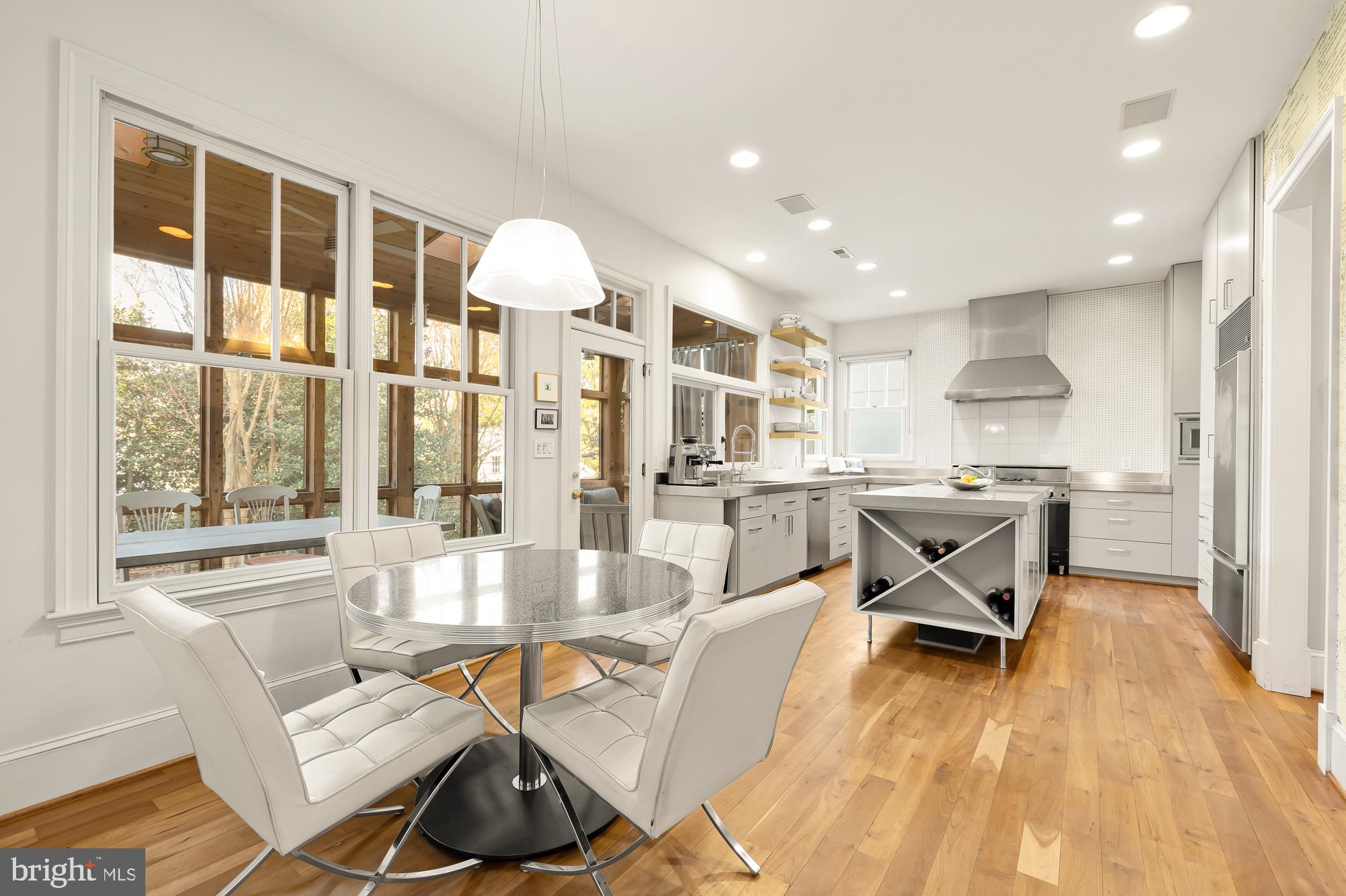 CHEVY CHASE - Residential
