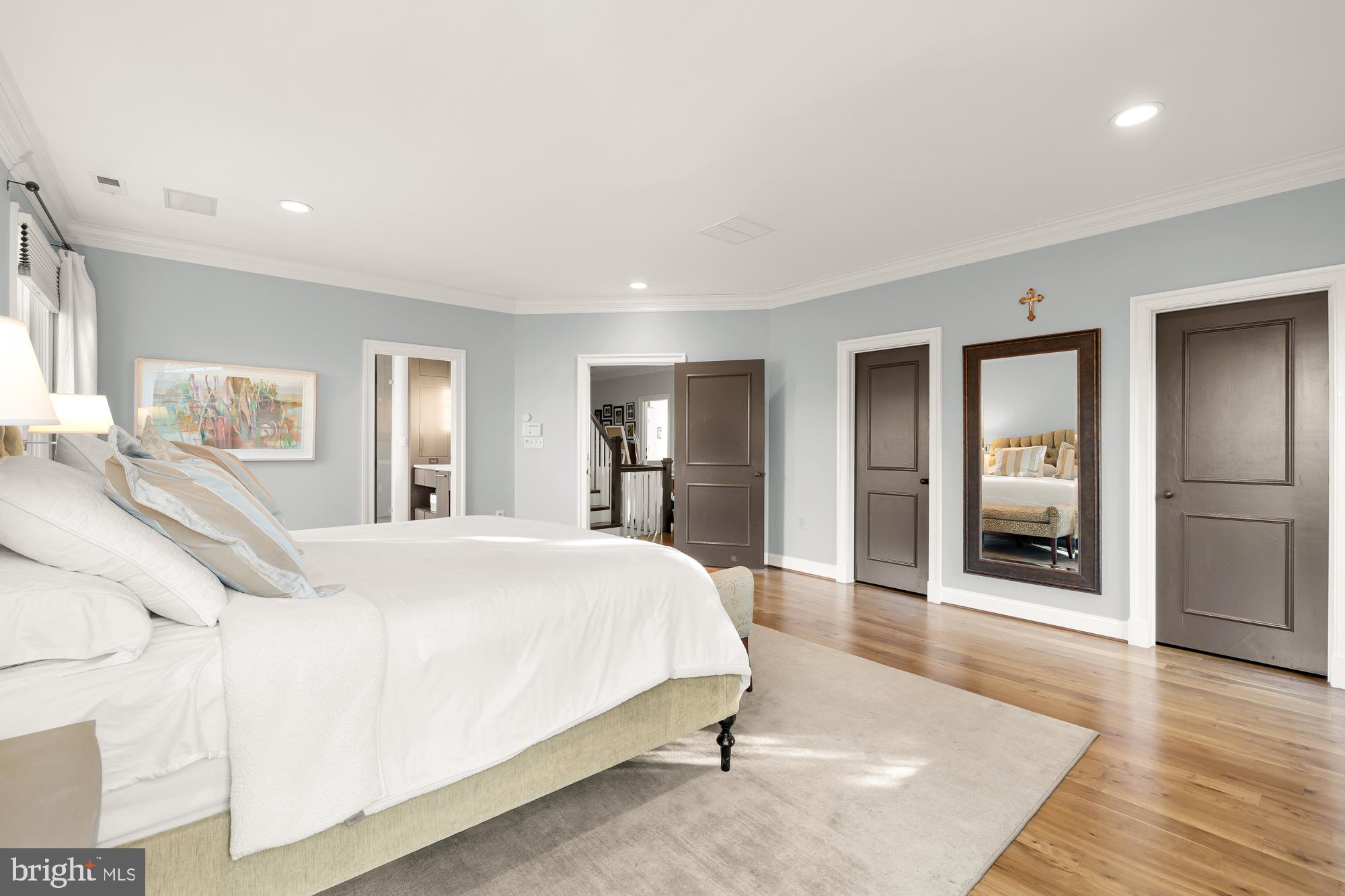 CHEVY CHASE - Residential