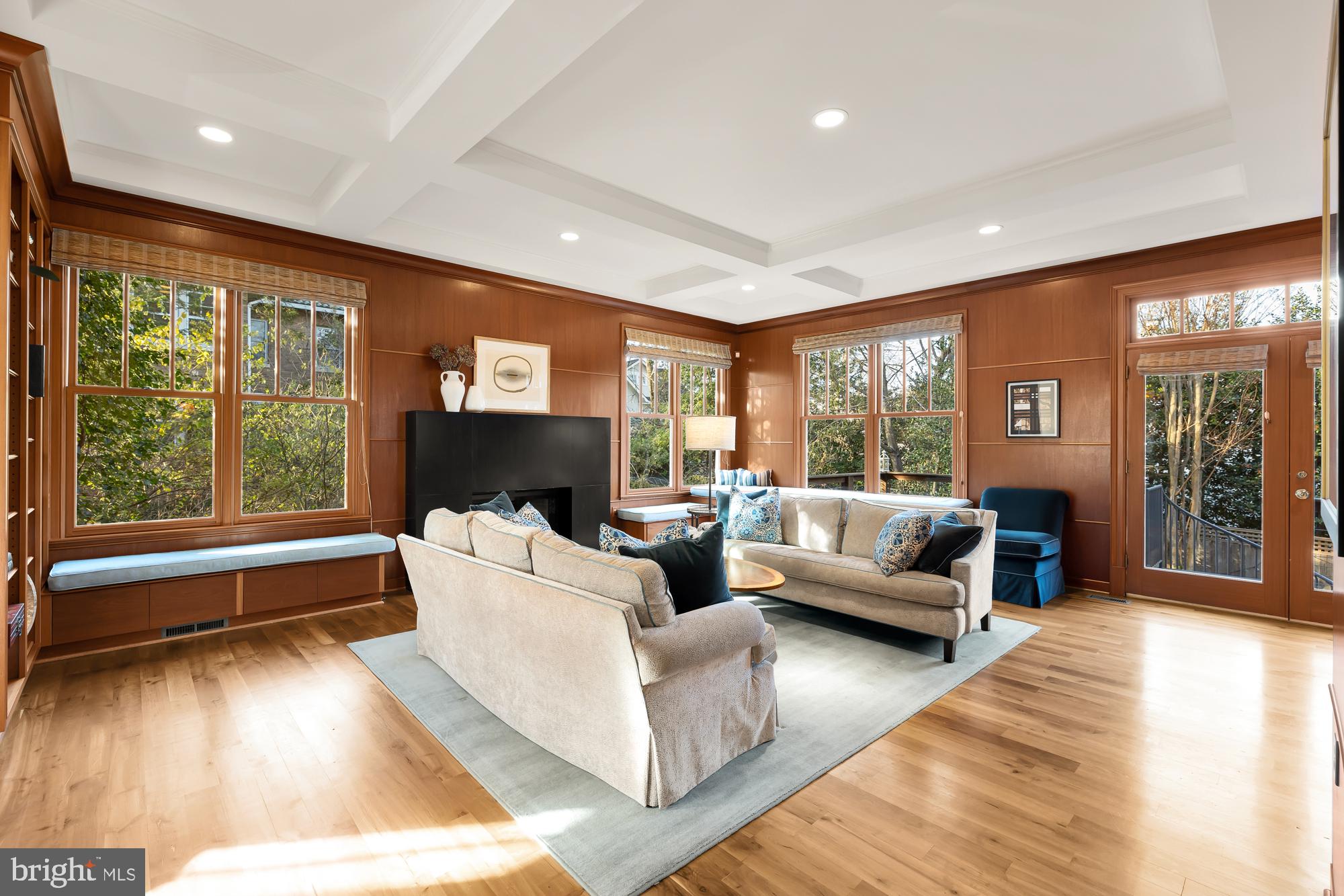 CHEVY CHASE - Residential
