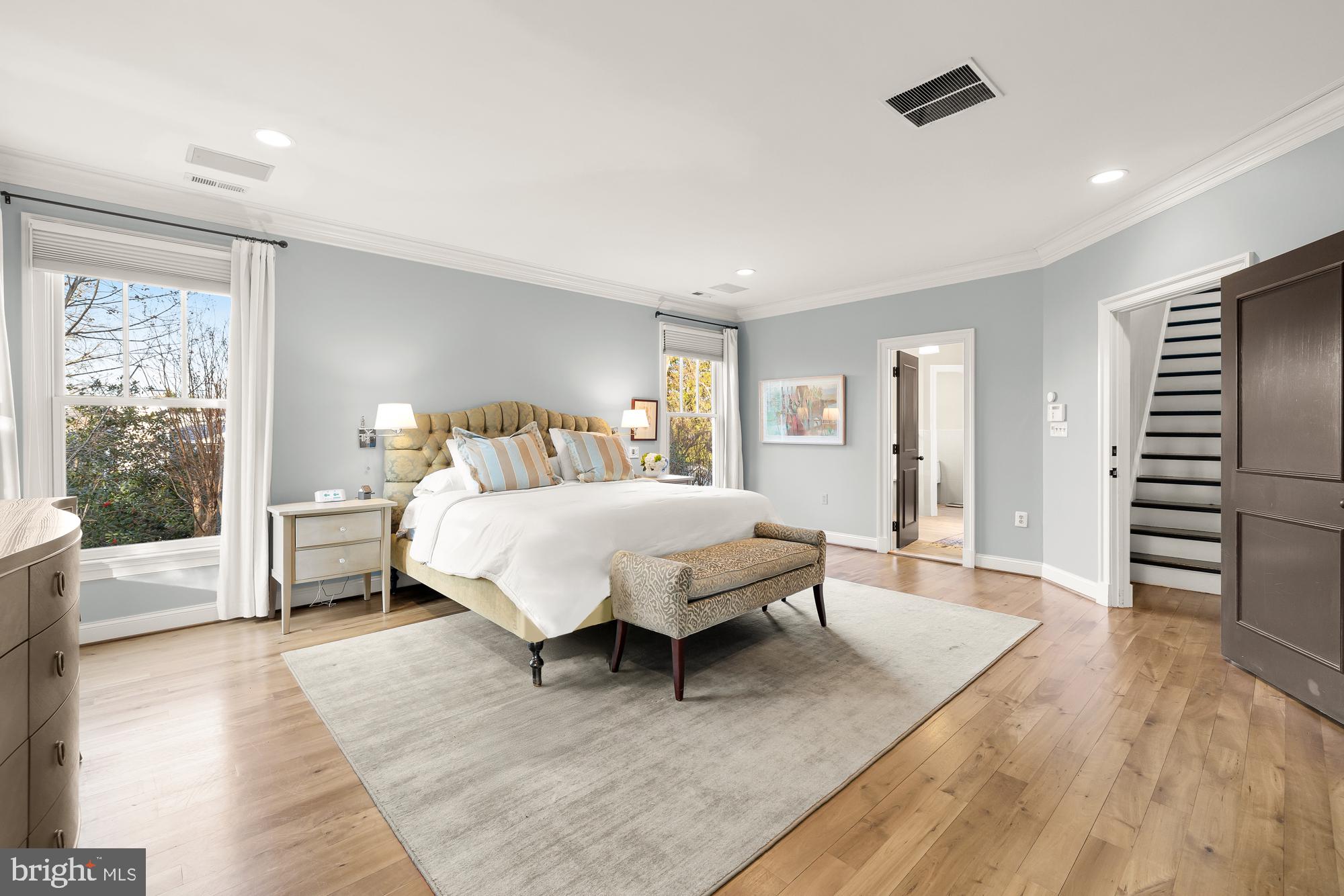 CHEVY CHASE - Residential