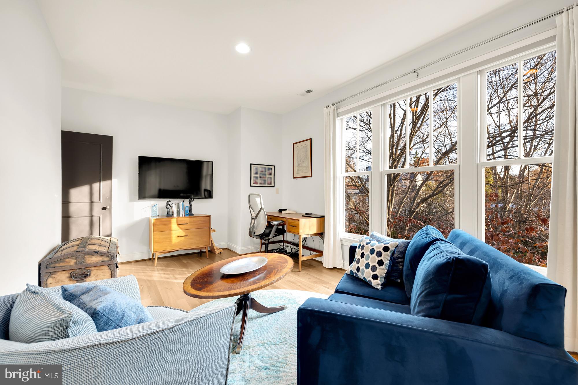 CHEVY CHASE - Residential