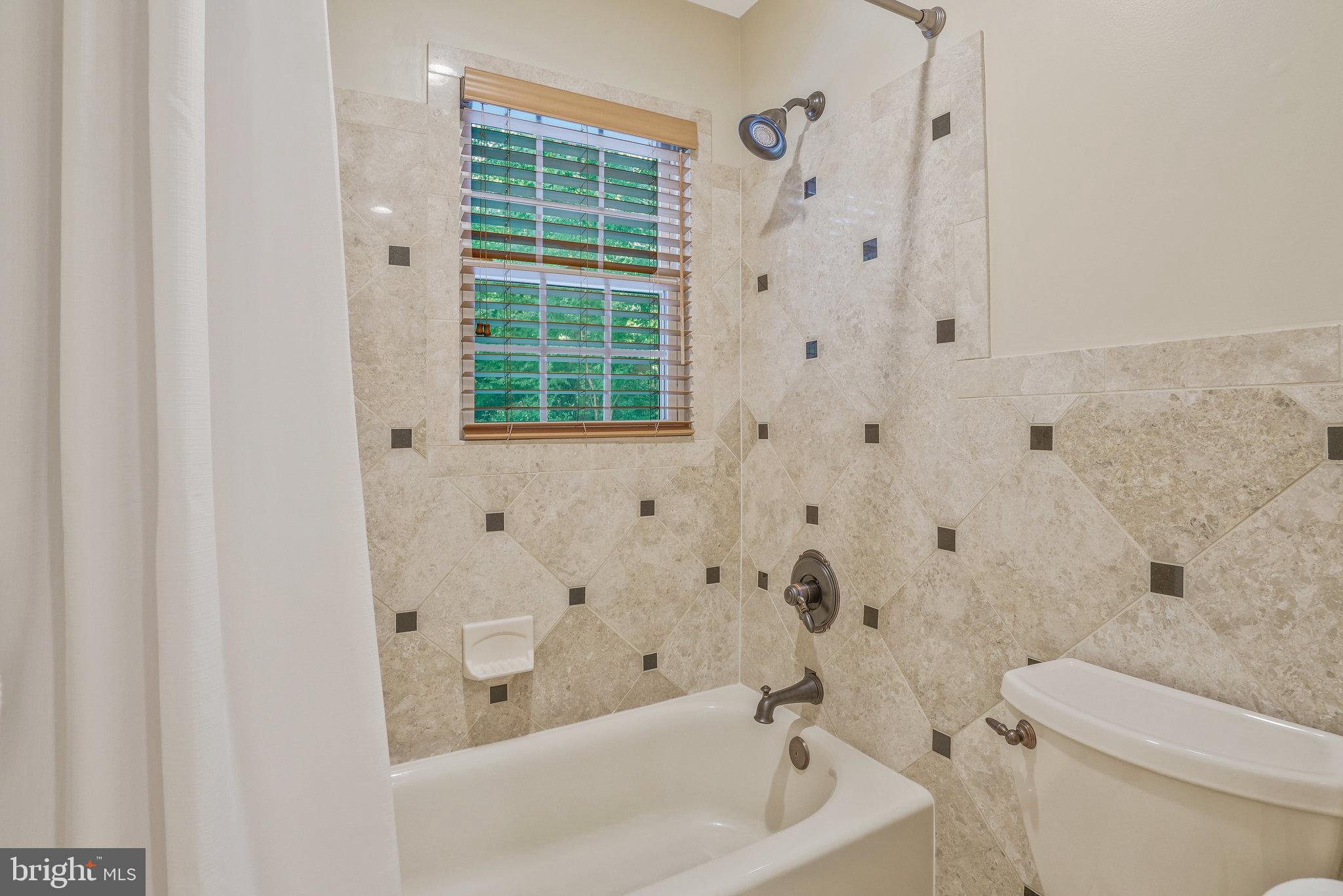 CHAIN BRIDGE FOREST - Residential