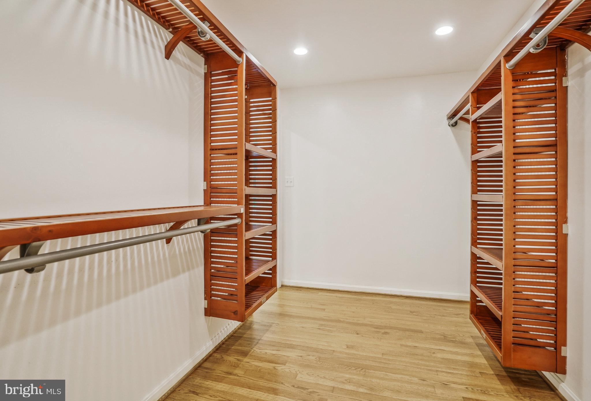 CHAIN BRIDGE FOREST - Residential