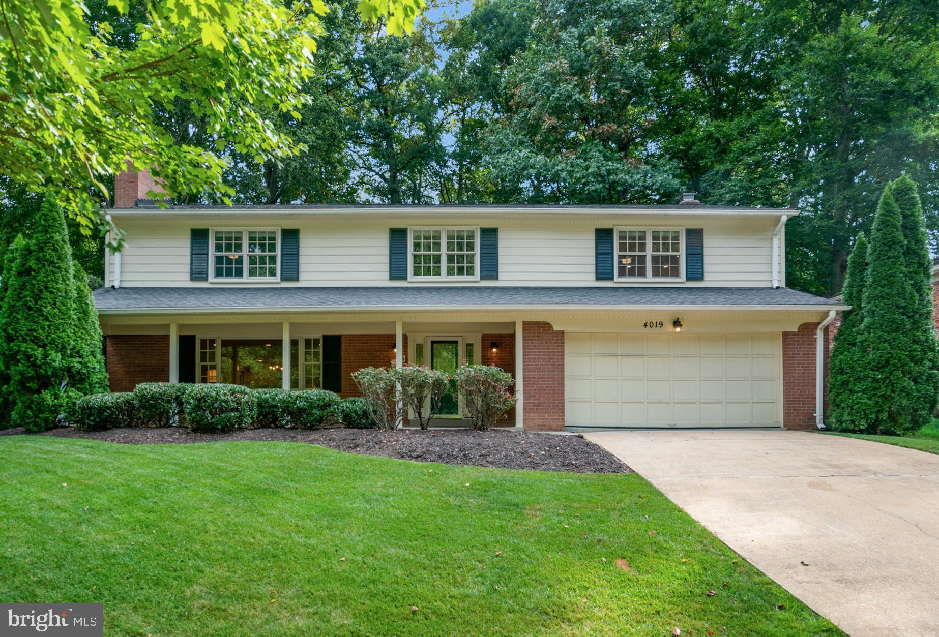 CHAIN BRIDGE FOREST - Residential