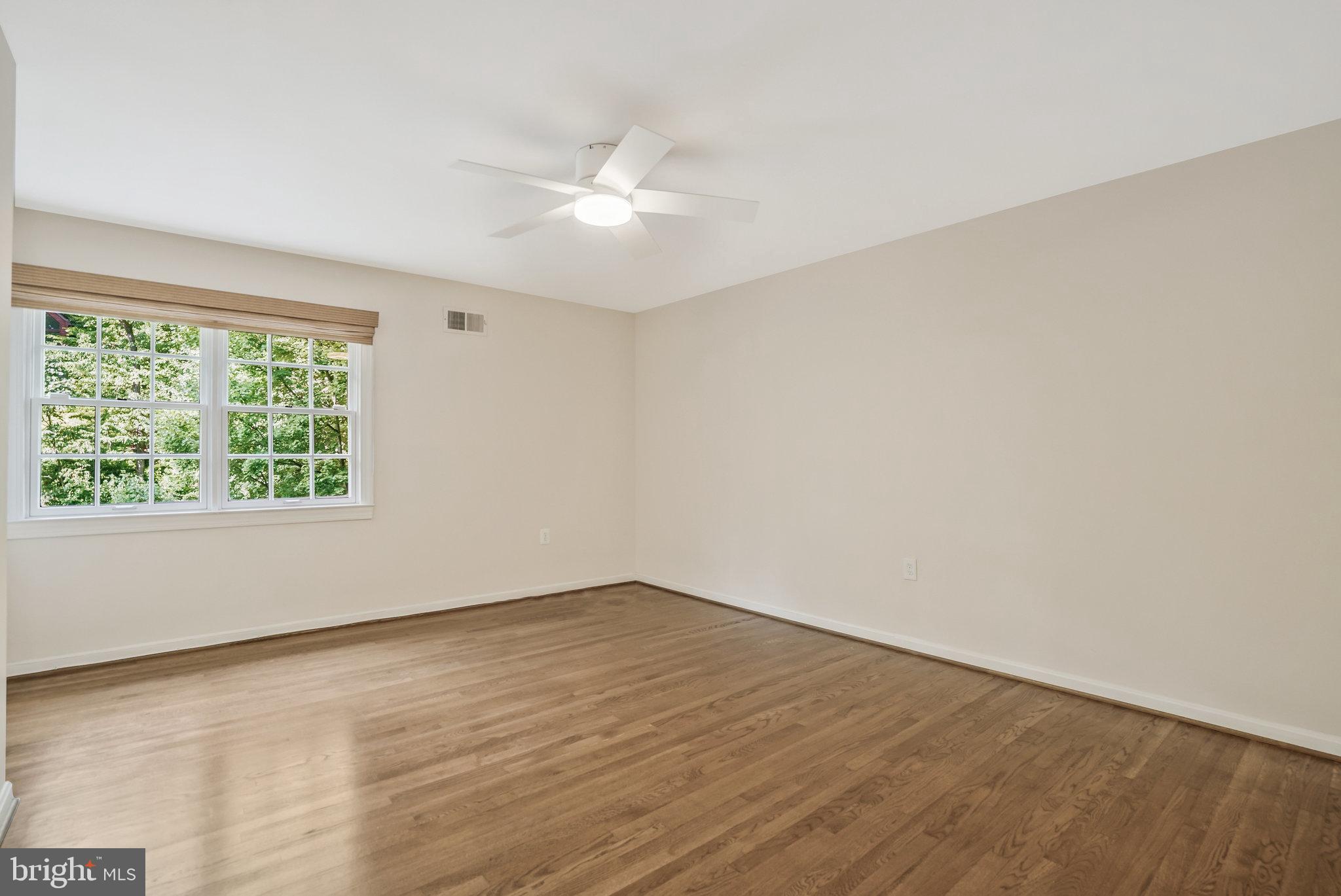 CHAIN BRIDGE FOREST - Residential