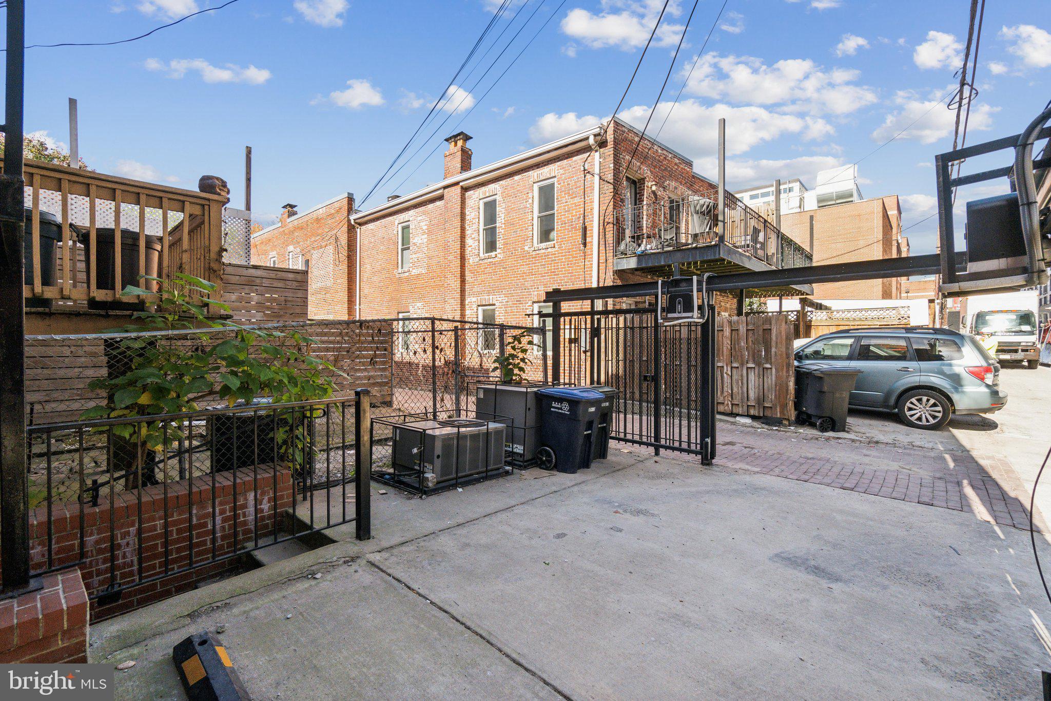SHAW - Residential Lease