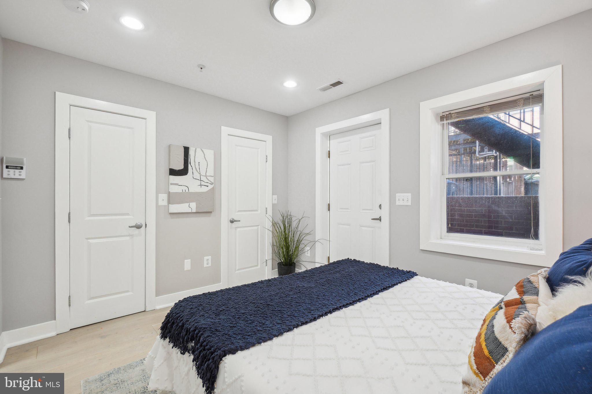 SHAW - Residential Lease