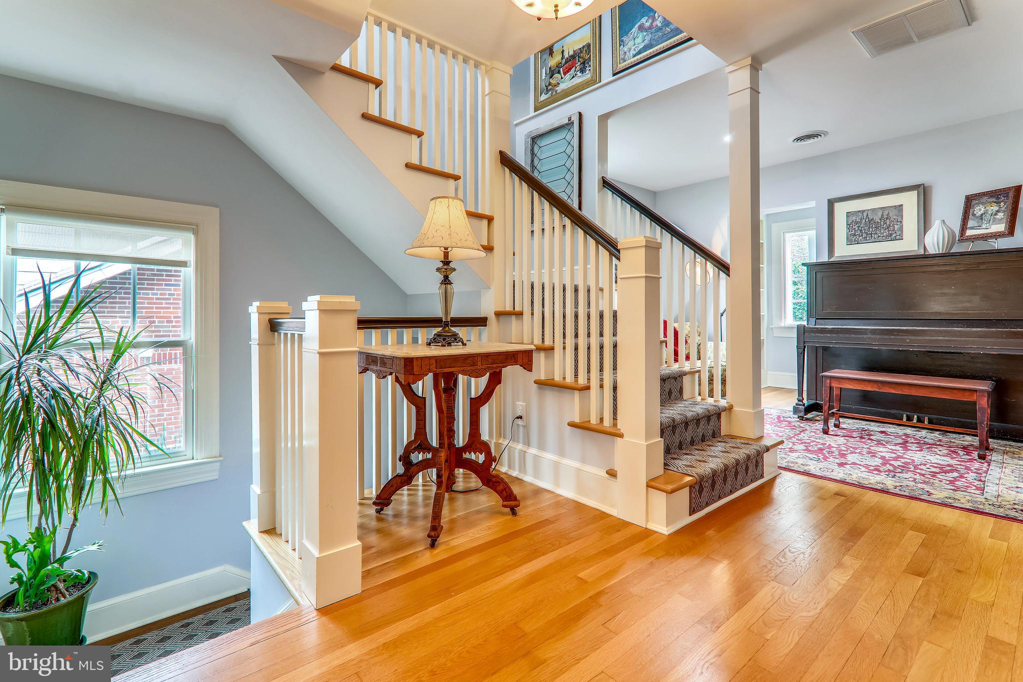 ROSEMONT - Residential