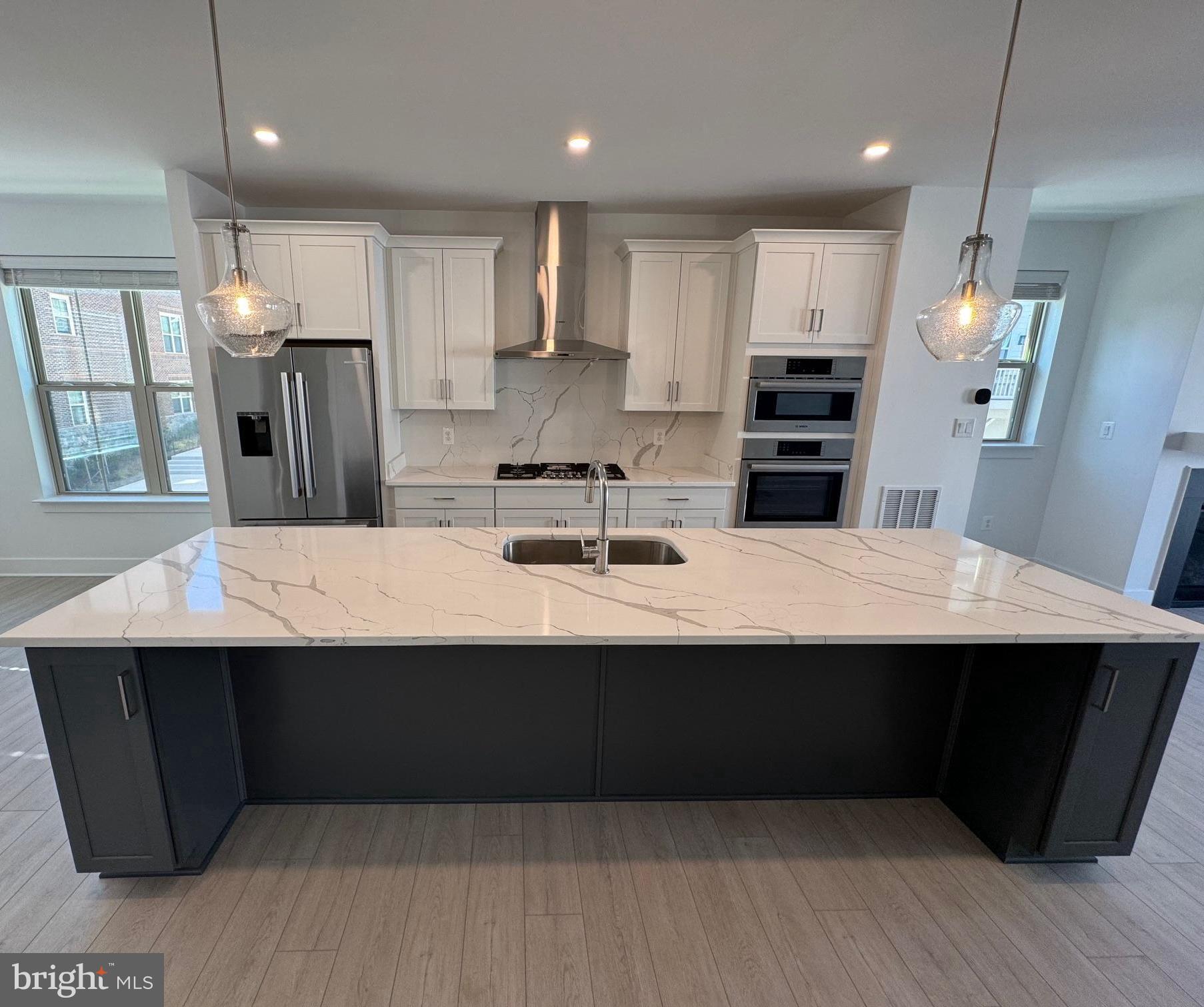 THE GROVE - Residential Lease