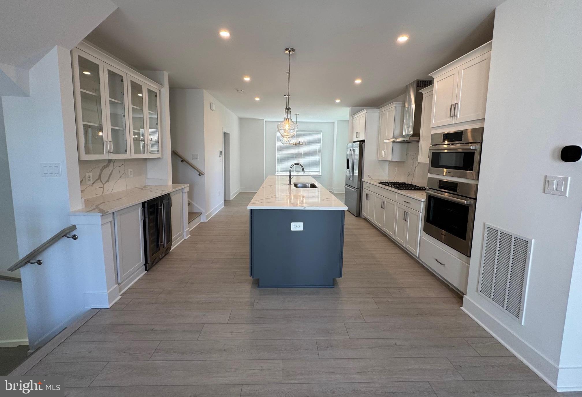 THE GROVE - Residential Lease