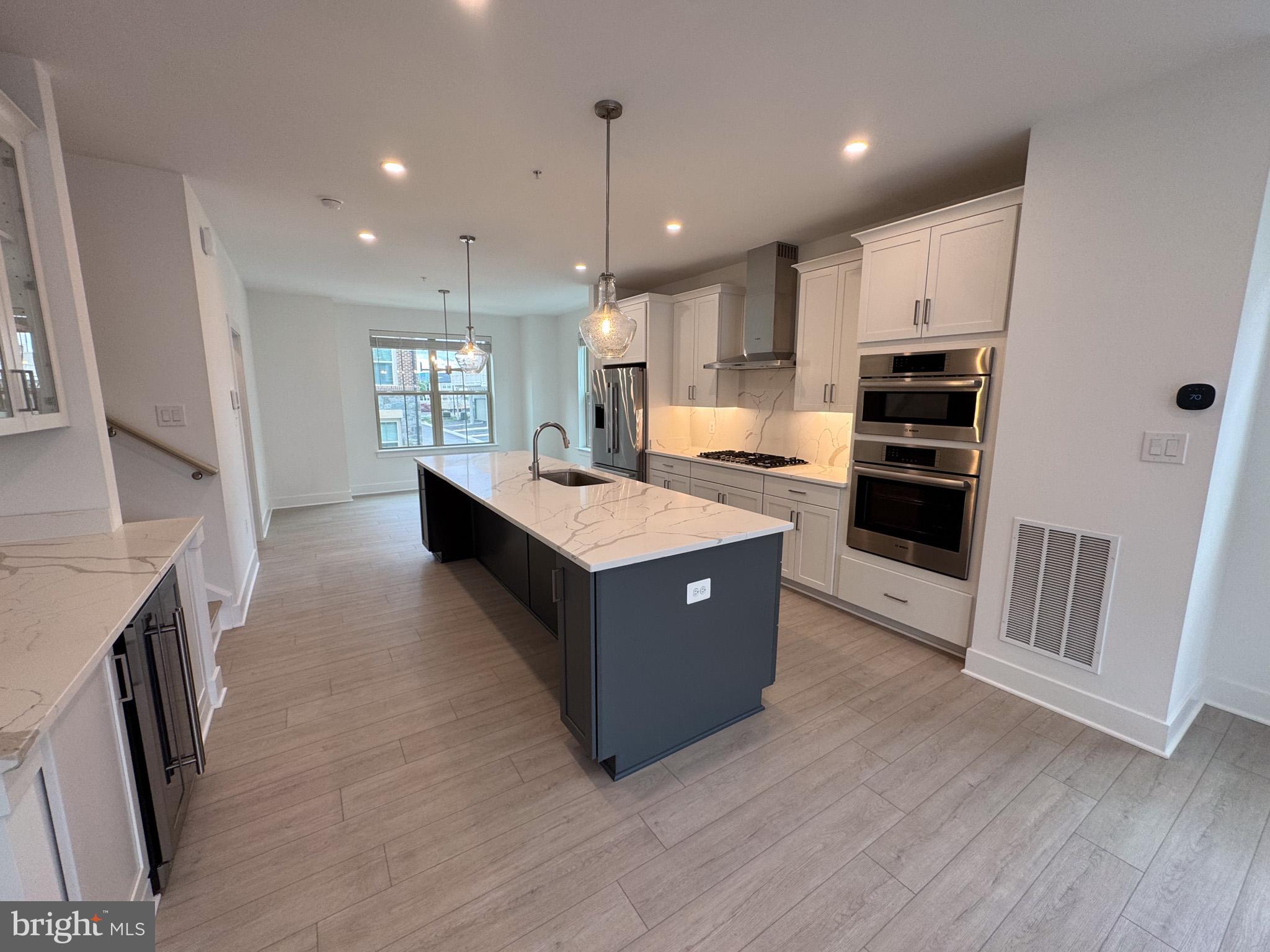 THE GROVE - Residential Lease