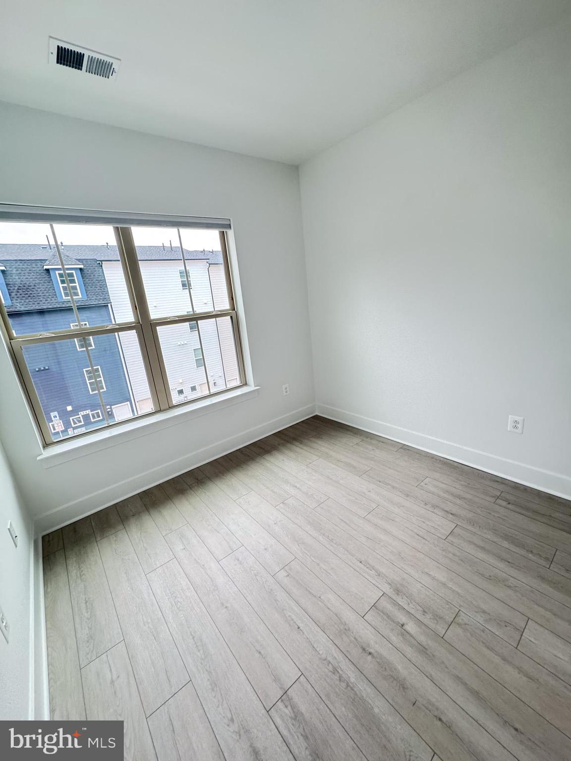 THE GROVE - Residential Lease