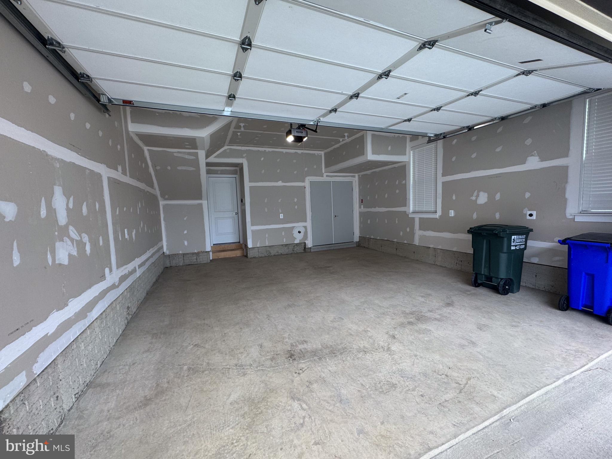 THE GROVE - Residential Lease