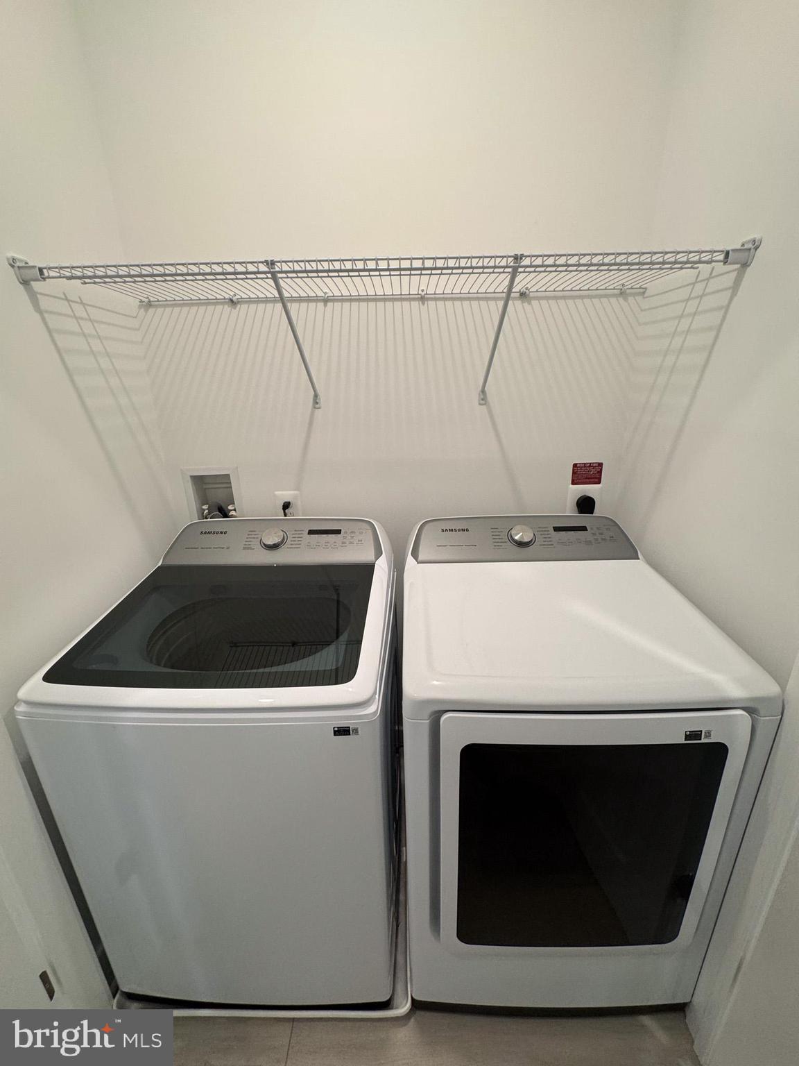 THE GROVE - Residential Lease