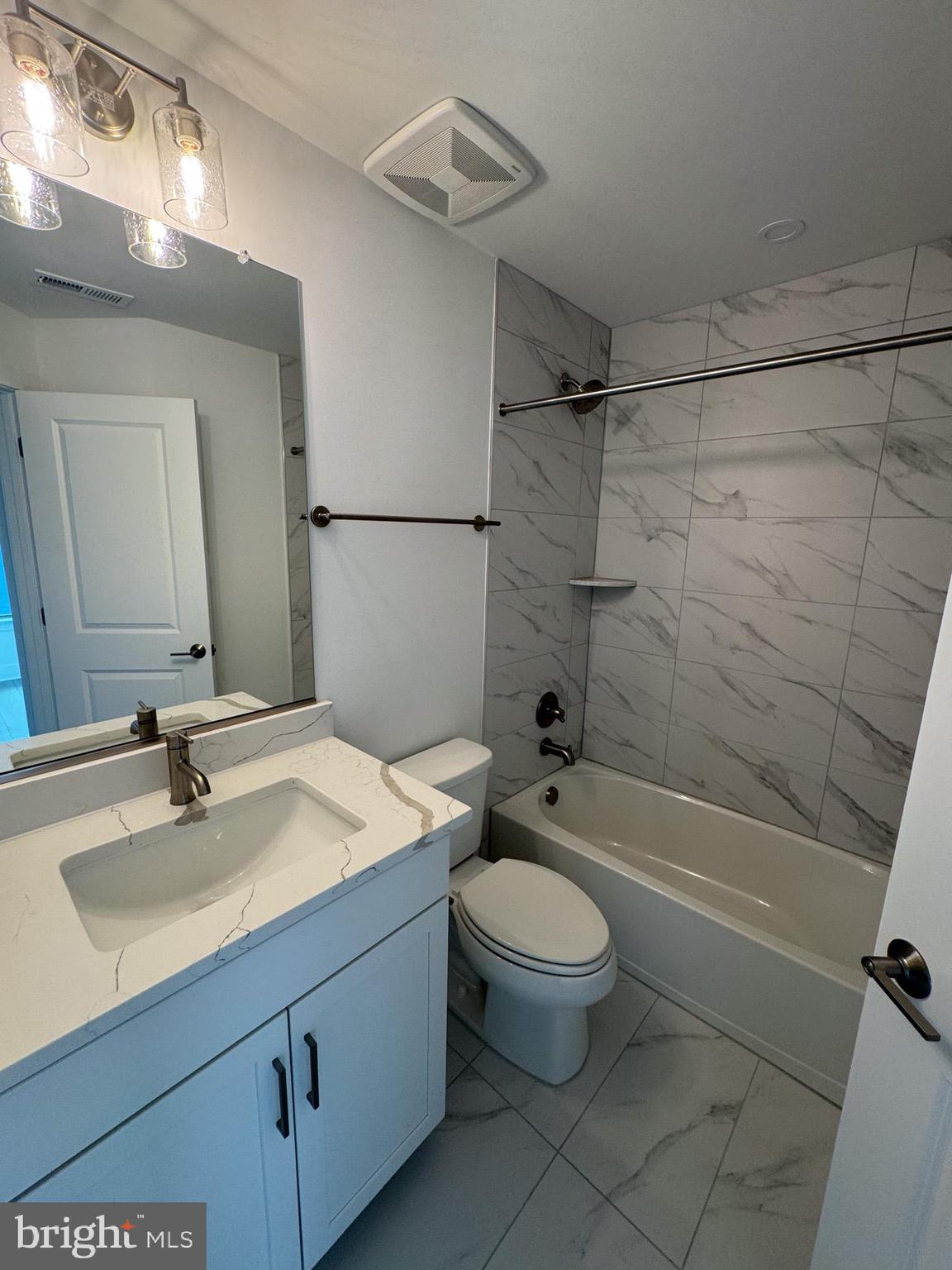 THE GROVE - Residential Lease