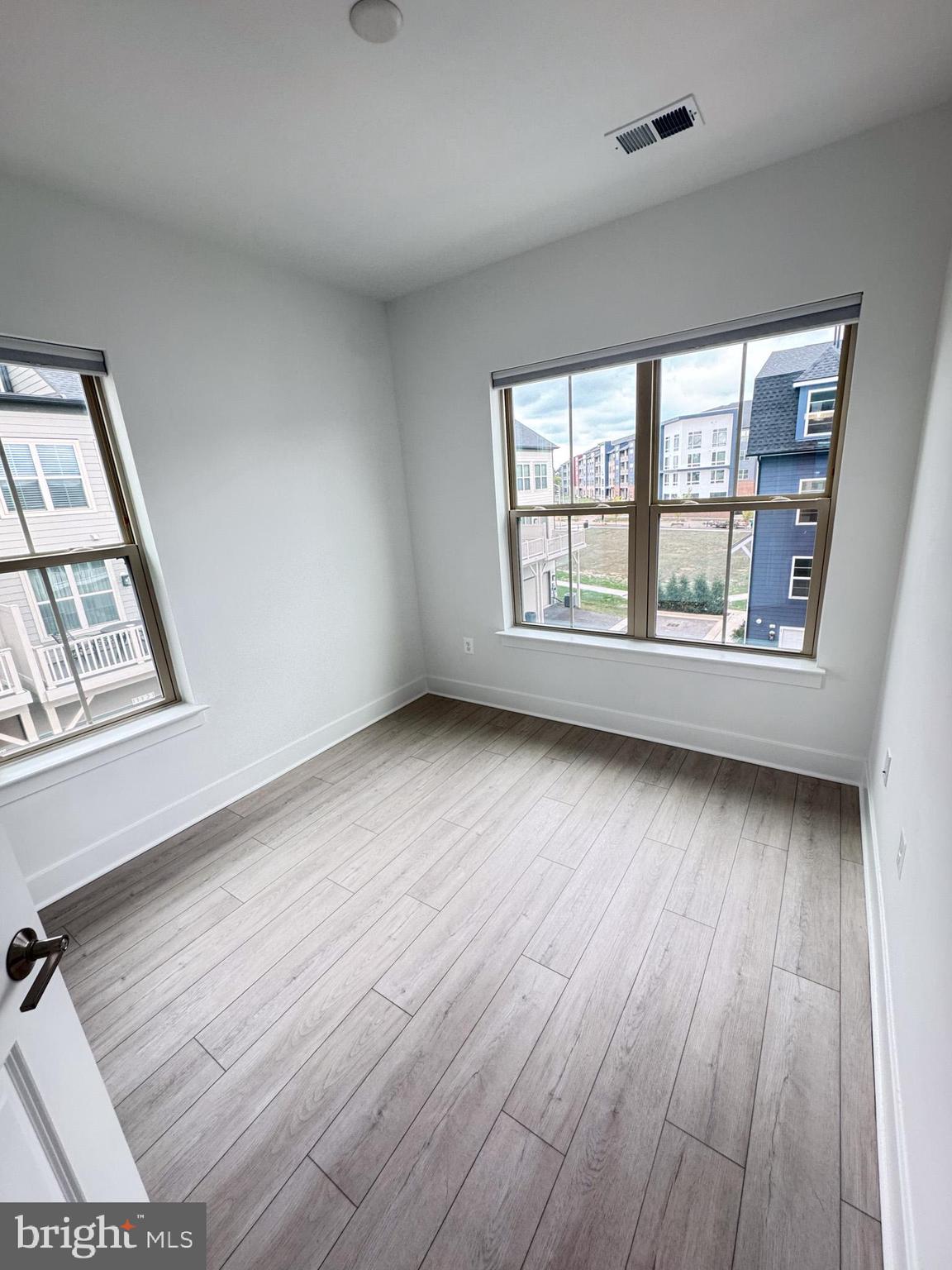 THE GROVE - Residential Lease