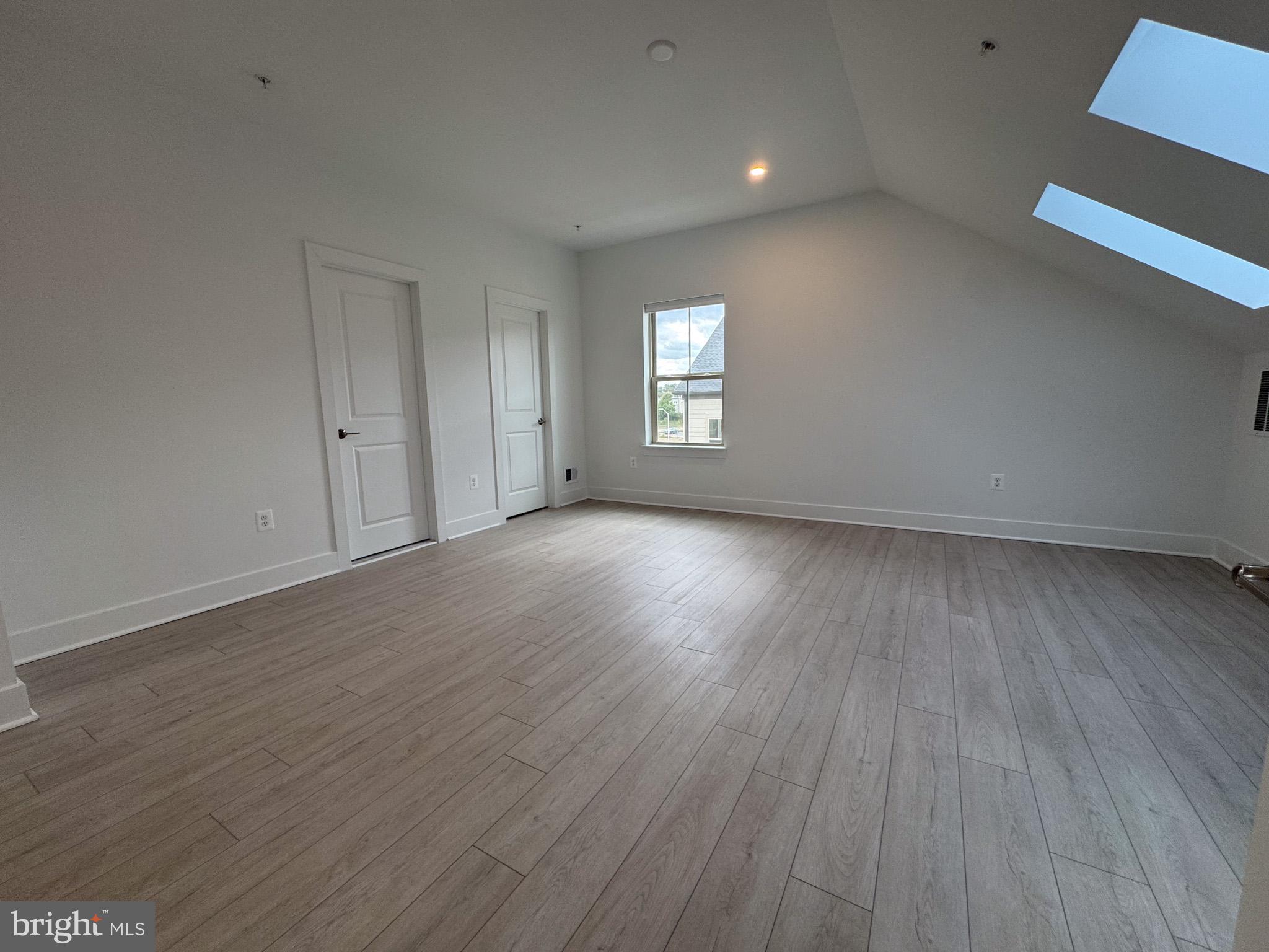 THE GROVE - Residential Lease