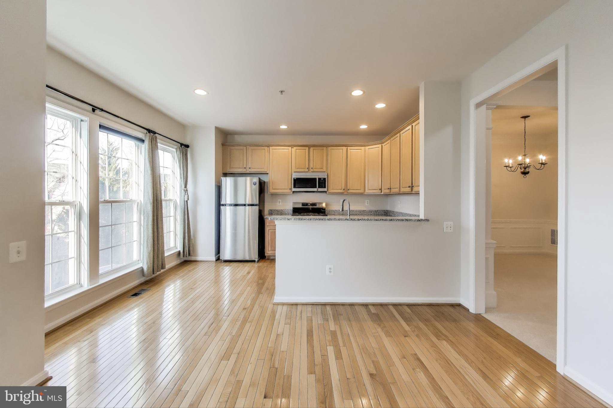 WHEATON HILLS - Residential