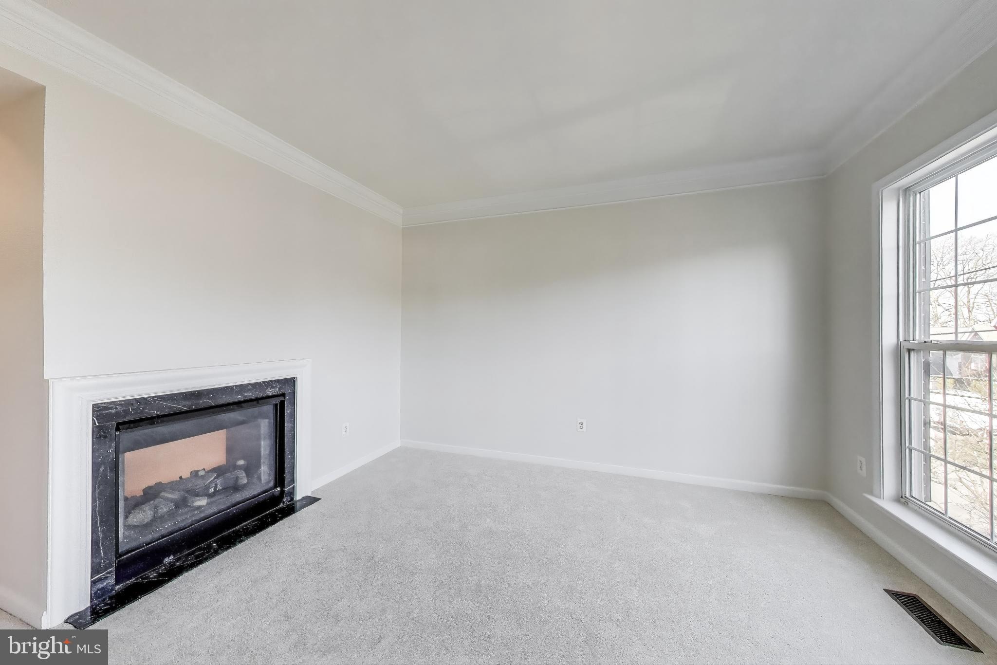 WHEATON HILLS - Residential