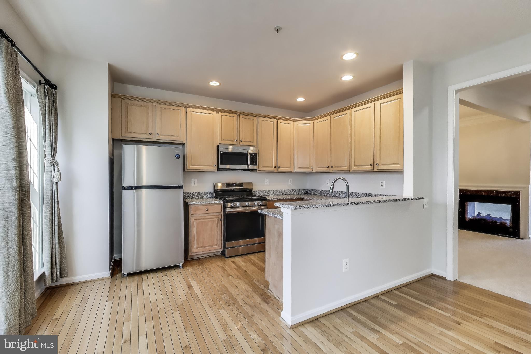 WHEATON HILLS - Residential